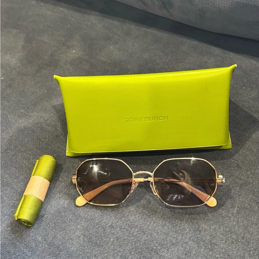 Tory Burch Rose Gold Frame Sunglasses with Brown Gradient Lenses